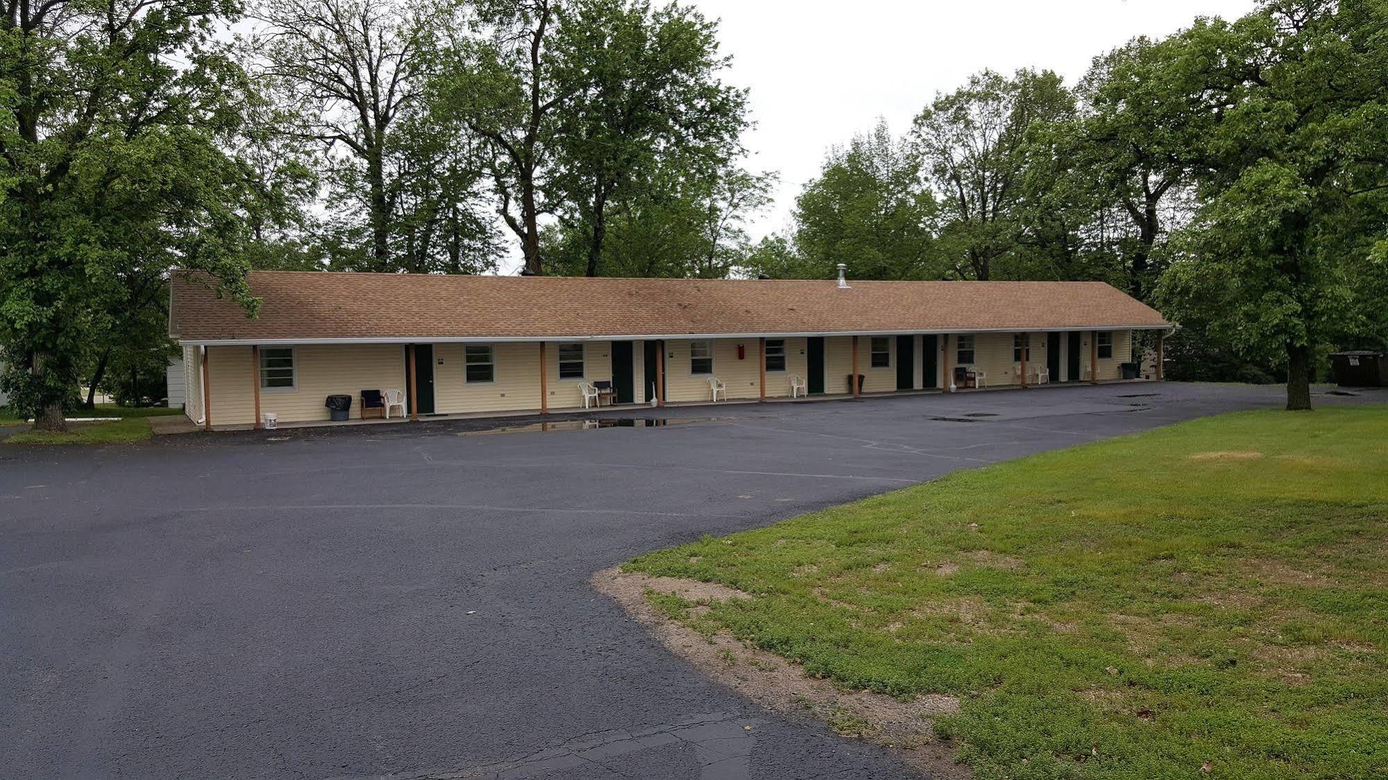 Budget Host Inn 底特律湖 外观 照片